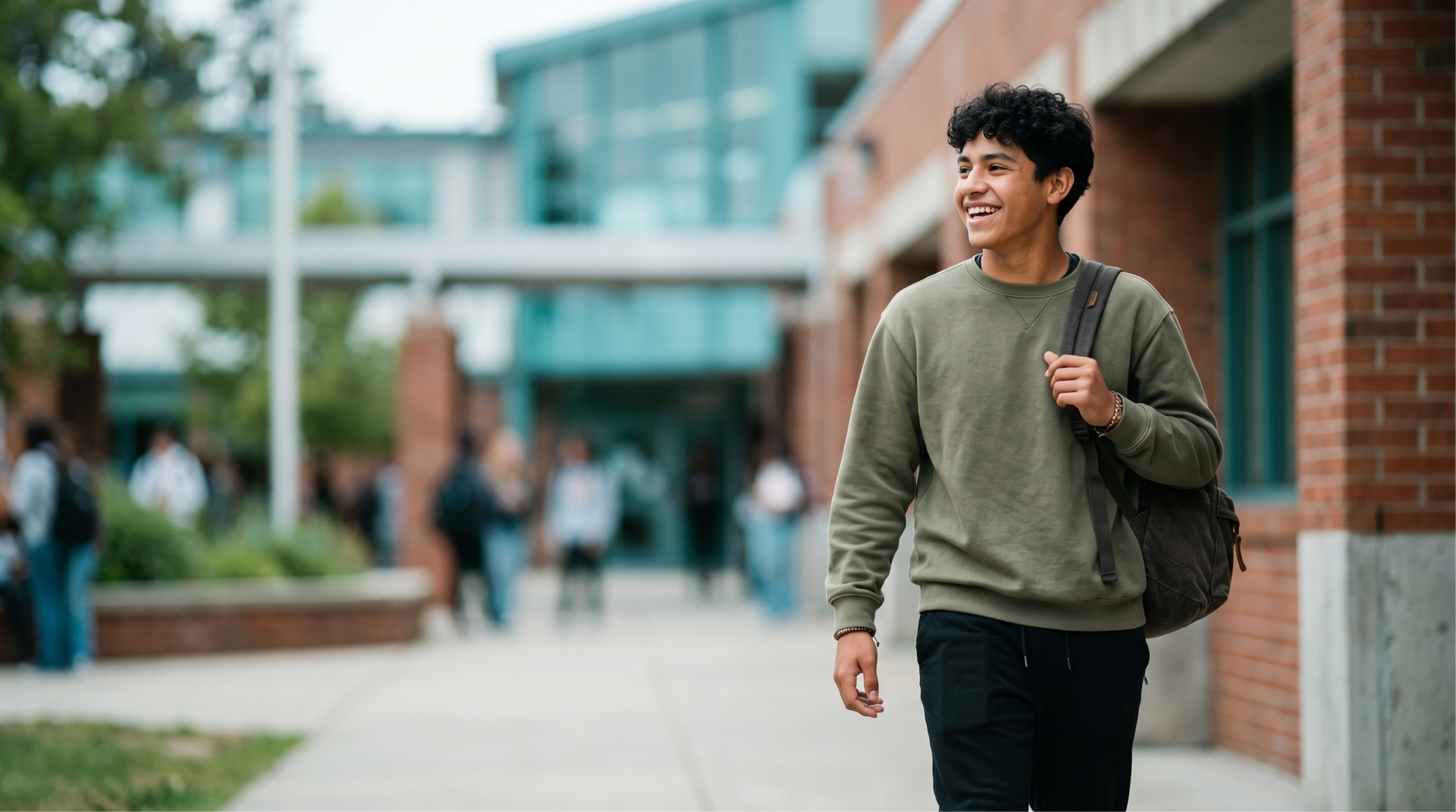 Hispanic Teen High School Student Photo 2